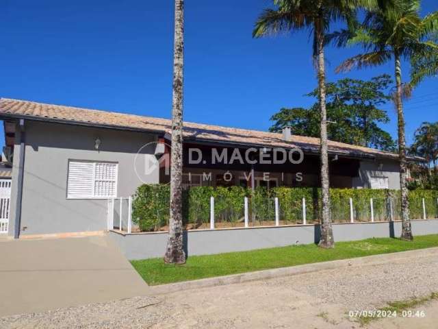 Casa em condomínio fechado com 4 quartos para alugar na RUA SÃO PEDRO, 282, Praia da Lagoinha, Ubatuba por R$ 1.800 Por Dia
