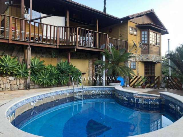 Casa com 3 dormitórios à venda, 200 m² por R$ 1.200.000,00 - Araras - Petrópolis/RJ