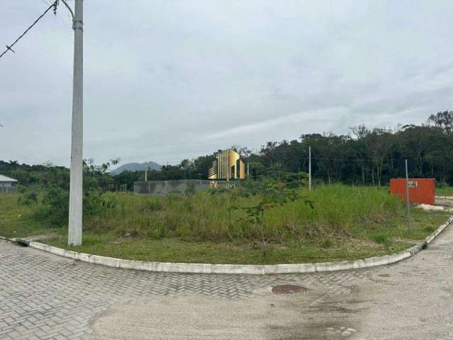 Terreno à venda, no Bairro Forquilhas, São José-SC