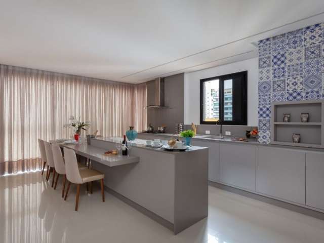 Apartamento com 3 dormitórios à venda, 122 m² por R$ 2.990.000,00 - Centro - Balneário Camboriú/SC