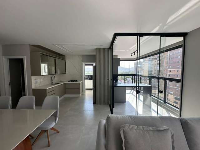Apartamento com 2 dormitórios à venda por R$ 1.600.000 - Meia Praia - Itapema/SC