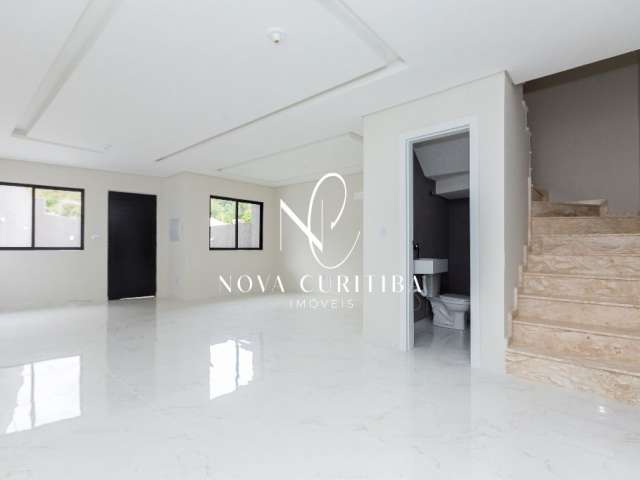 Sobrado com 3 dormitórios à venda, 126 m² por R$699.000,00 - Uberaba - Curitiba/PR