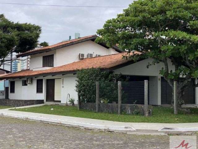 Casa para Venda - PRAIA GRANDE, TORRES - 260m², 2 vagas