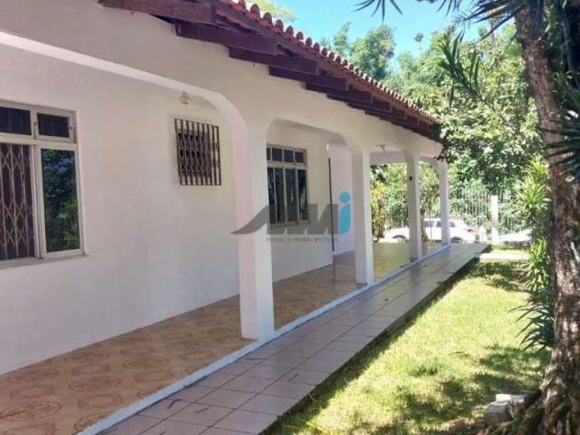 Casa com 3 quartos à venda na Antônio Carlos Konder Reis, 38, Praia de Armação do Itapocorói, Penha por R$ 800.000
