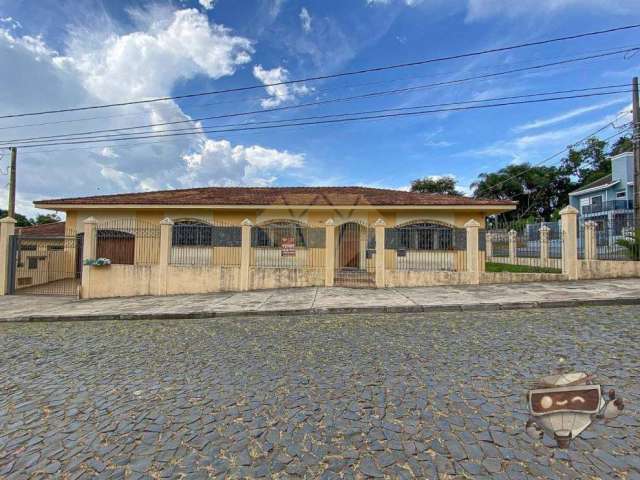 Casa com 2 dormitórios à venda, 297 m² por R$ 650.000,00 - Orfãs - Ponta Grossa/PR
