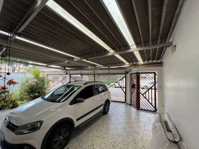 Casa para venda tem 190 metros quadrados com 3 quartos em Vila Scarpelli - Santo André - SP
