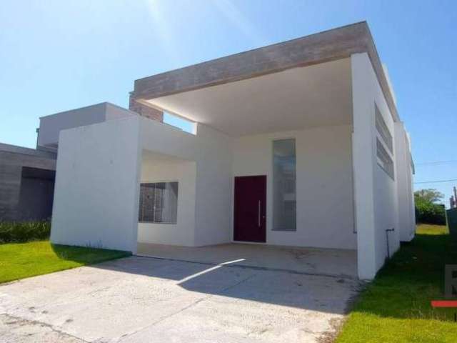 Casa com 3 dormitórios à venda, 217 m² por R$ 1.350.000,00 - Centro - Torres/RS
