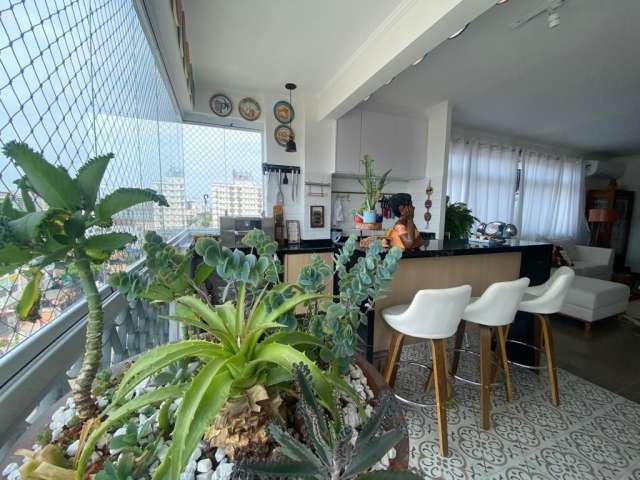 Maravilho apartamento reformado 4 suítes na Aparecida - Santos