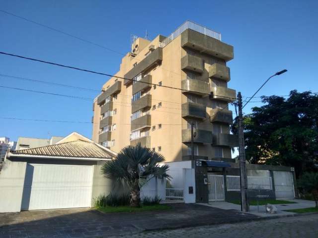 Apartamento mobiliado em Guaratuba, Ed. Capri, próximo a praia, 148m, 4 quartos, 2 suites, ampla sacada, varanda com churrasqueira