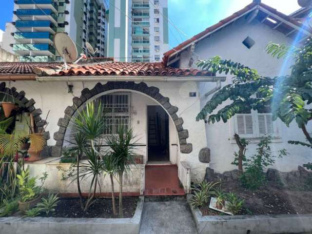 Casa com 2 quartos à venda na Rua Doutor Tavares de Macedo, 142, Icaraí, Niterói por R$ 1.200.000