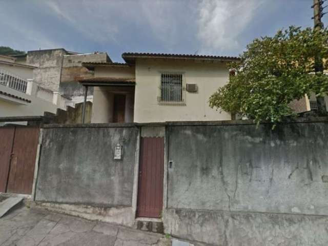 Casa com 3 quartos à venda na Rua Andrade Pinto, 910, Fátima, Niterói por R$ 600.000
