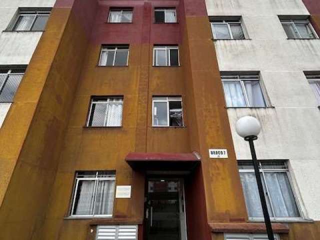 Apartamento com 2 quartos para alugar no Paranaguamirim, Joinville  por R$ 1.000