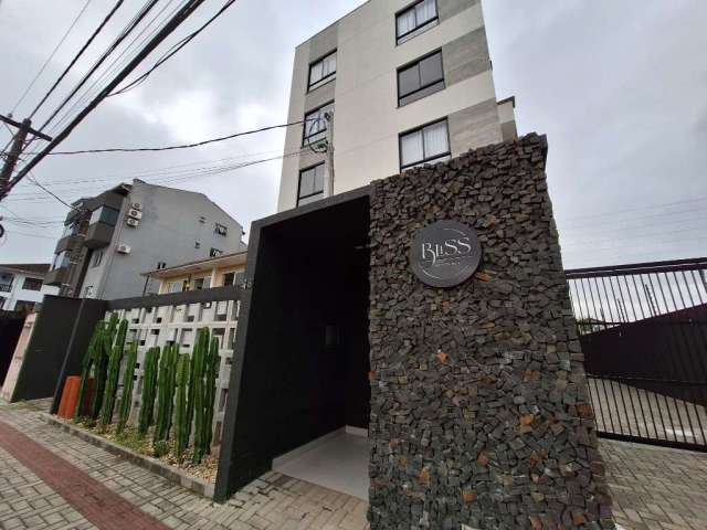 Apartamento com 2 quartos para alugar no Iririú, Joinville  por R$ 2.300