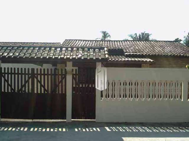 Casa com piscina no Porto Novo - Caraguatatuba/SP