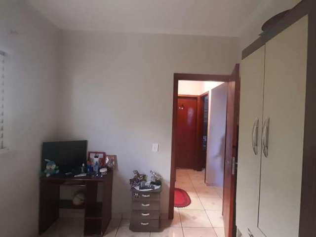 Casa para Venda em Leme, Jardim Graminha, 3 dormitórios, 1 banheiro, 2 vagas