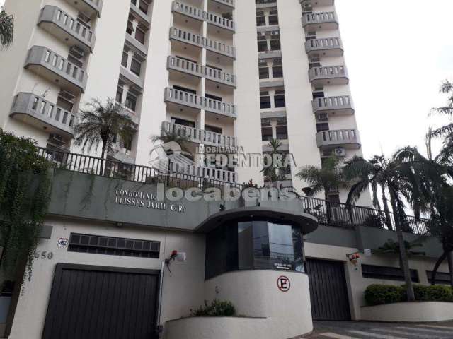 Apartamento / Padrão para locação com  03 dormitórios no Santos Dumont
