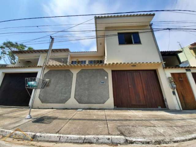 Casa para Venda em Cabo Frio, Palmeiras, 3 dormitórios, 2 banheiros, 4 vagas