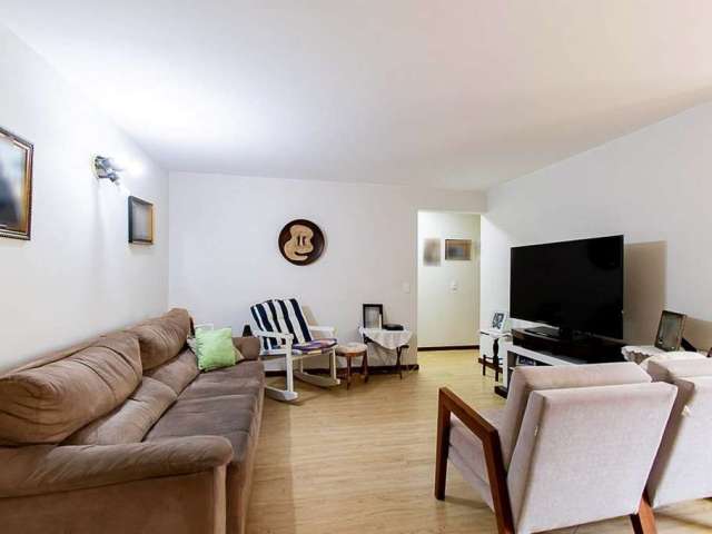 SQN 313 Apartamento Asa Norte 3 Quartos 1 Suíte 1 Vaga 103 m²