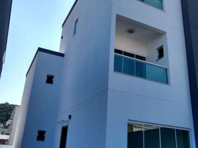 Sobrado com 3 dormitórios à venda, 130 m² por R$ 1.100.000,00 - Ariribá - Balneário Camboriú/SC