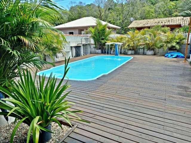 Casa à venda com 3 quartos 1 suíte, 160m² em Ribeirão da Ilha Florianópolis