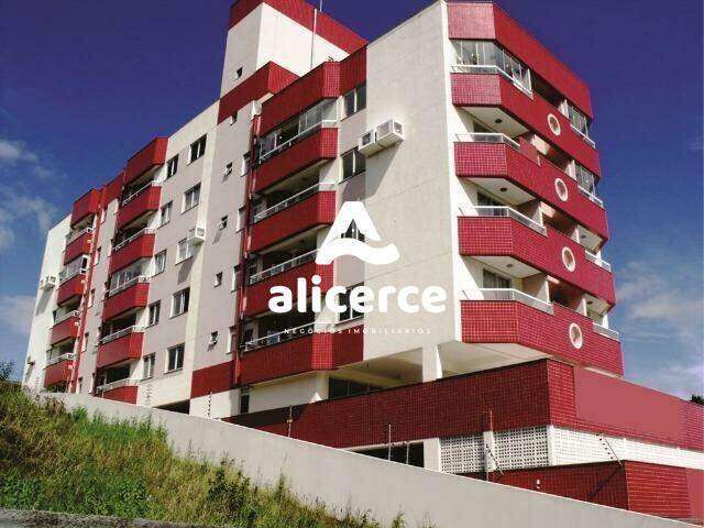 Apartamento à venda com 2 quartos 1 suíte, 64m² em Capoeiras Florianópolis