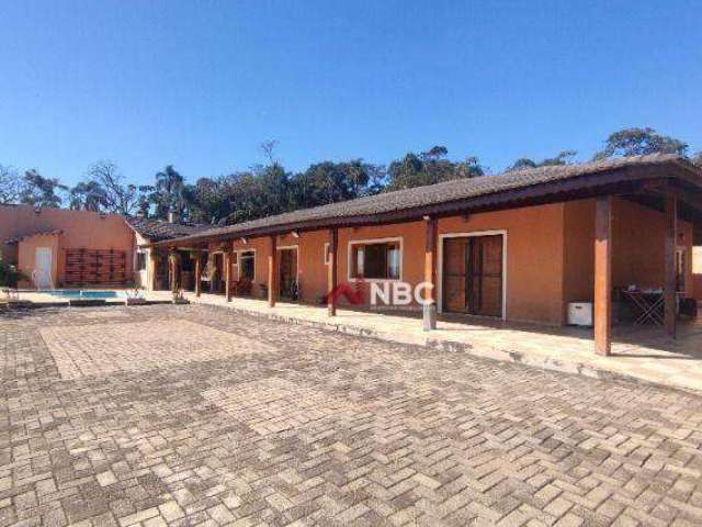 Chácara com 4 dormitórios à venda, 1400 m² por R$ 1.500.000,00 - Bairro do Pirituba - Arujá/SP