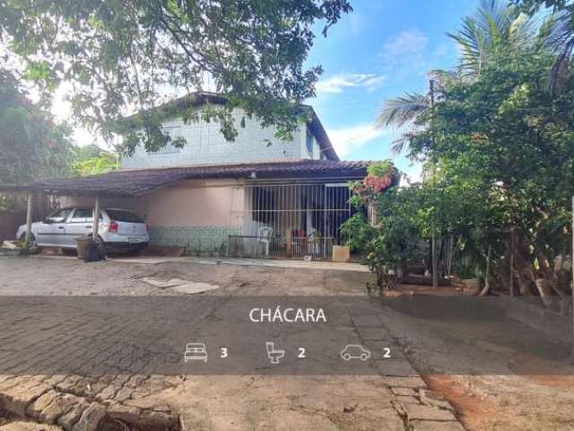 Chácara com 3 dormitórios, com piscina e Lagoa, em Santana do Paraíso | MG