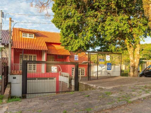 Casa com 3 quartos à venda na Travessa Nossa Senhora de Lourdes, 612, Tristeza, Porto Alegre por R$ 495.000