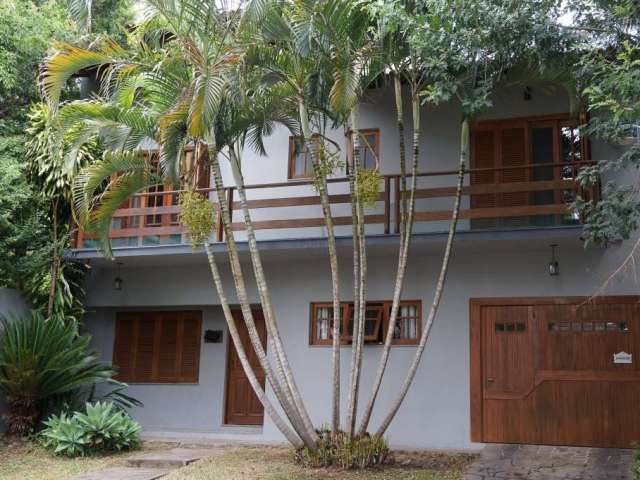 Casa com 4 quartos à venda na Rua Landel de Moura, 111, Tristeza, Porto Alegre por R$ 1.275.000