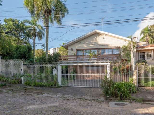 Casa em condomínio fechado com 3 quartos à venda na Rua Doutor David de Azevedo Gusmão, 85, Jardim Isabel, Porto Alegre por R$ 900.000