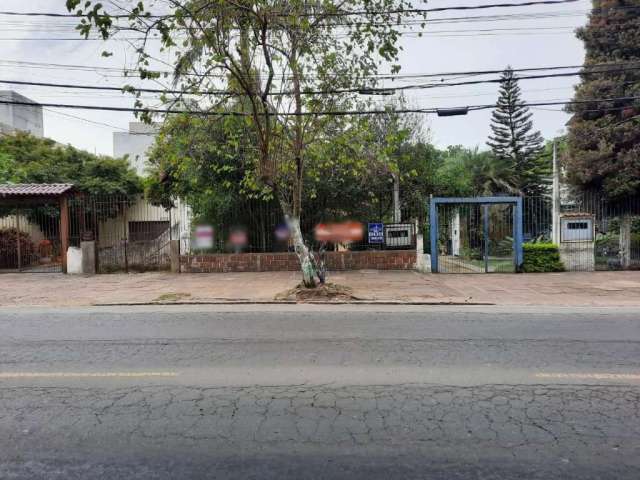 Terreno à venda na Avenida da Cavalhada, 6704, Cavalhada, Porto Alegre por R$ 500.000