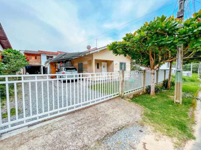 Casa com 8 quartos à venda no Limoeiro, Brusque , 140 m2 por R$ 639.000