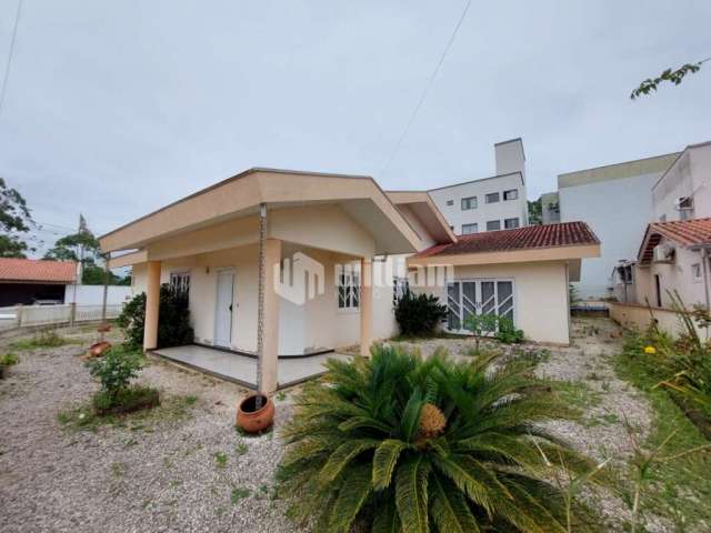 Casa com 4 quartos à venda no Azambuja, Brusque , 370 m2 por R$ 799.000