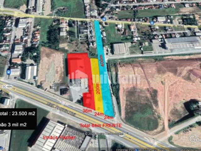 Terreno à venda no Limoeiro, Brusque , 4800 m2 por R$ 3.835.000