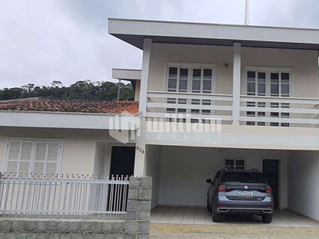 Casa com 4 quartos à venda no Cedrinho, Brusque , 170 m2 por R$ 599.000