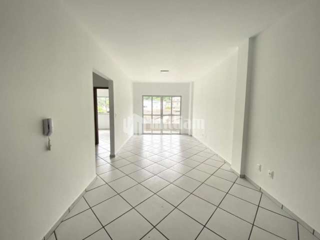 Apartamento com 2 quartos para alugar no Primeiro de Maio, Brusque , 65 m2 por R$ 1.950