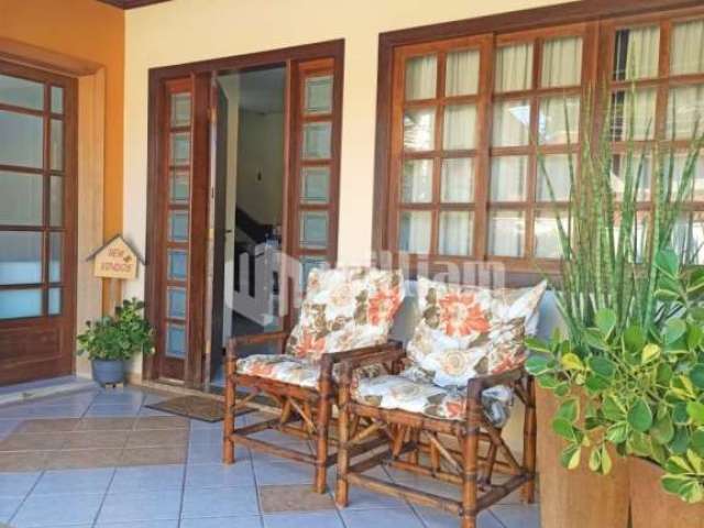 Casa com 4 quartos à venda no Águas Claras, Brusque , 260 m2 por R$ 850.000