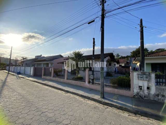 Casa com 2 quartos à venda no Limeira Baixa, Brusque  por R$ 479.000