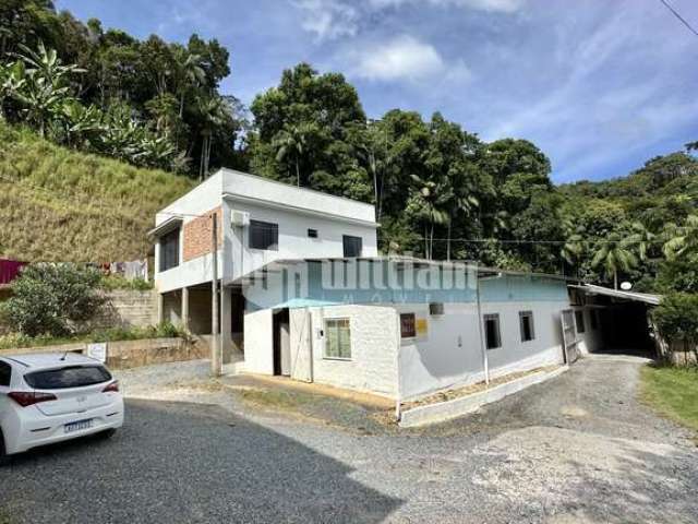 Casa com 2 quartos à venda no Primeiro de Maio, Brusque  por R$ 980.000