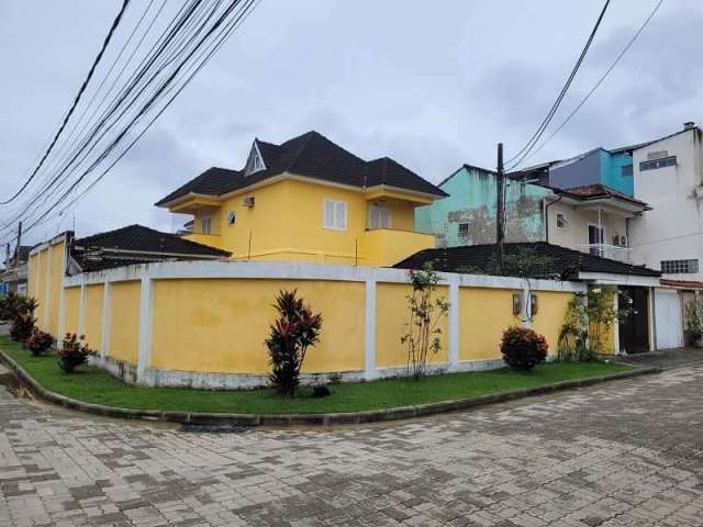 Casa em condomínio fechado com 3 quartos à venda na Rua Professor Santos Moreira, Camorim, Rio de Janeiro, 327 m2 por R$ 750.000