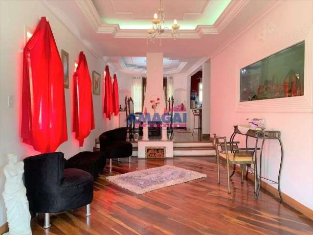 Casa com 3 quartos à venda no Jardim Terras de Santa Helena, Jacareí  por R$ 650.000