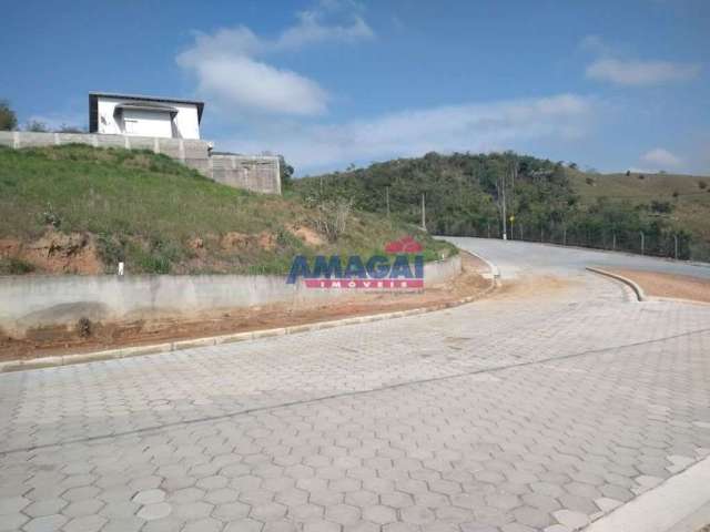Terreno em condomínio fechado à venda no Condomínio Parque Vale dos Lagos, Jacareí  por R$ 250.000