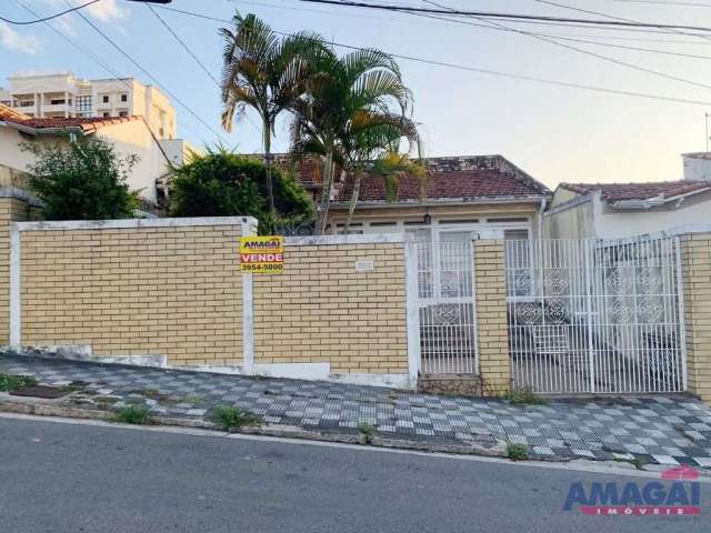 Casa com 4 quartos à venda no Jardim Bela Vista, Jacareí  por R$ 510.000