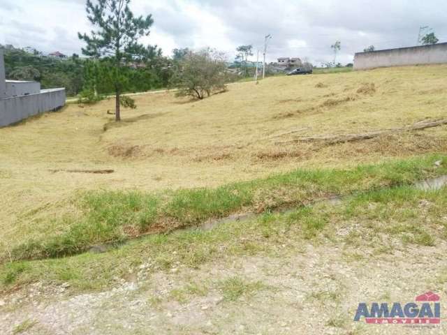Terreno em condomínio fechado à venda no Loteamento Residencial Parque Lago Dourado, Jacareí  por R$ 290.000