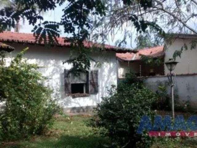 Casa com 4 quartos à venda no Jardim Siesta, Jacareí  por R$ 1.200.000