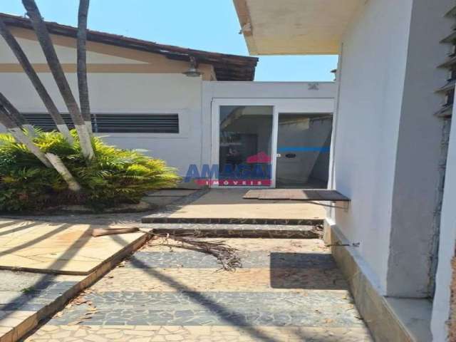 Casa comercial à venda na Vila Formosa, Jacareí  por R$ 2.200.000
