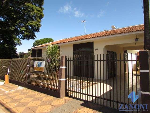Casa com 2 quartos à venda na Rua Pioneiro Carlos Poppi, 719, Jardim Liberdade, Maringá por R$ 520.000