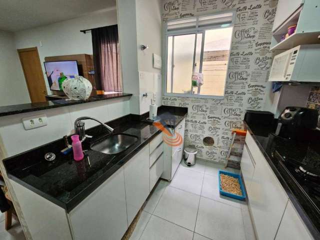 Apartamento com 2 dormitórios à venda, 52 m² por R$ 265.000,00 - Serraria - São José/SC