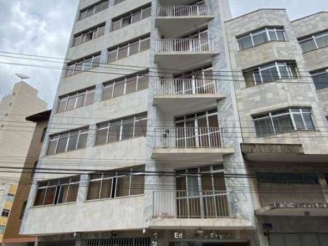 Cobertura com 3 dormitórios à venda, 202 m² por R$ 950.000,00 - São Mateus - Juiz de Fora/MG