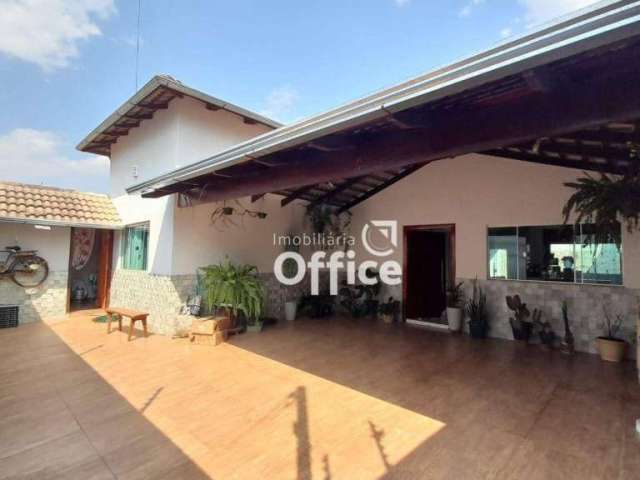 Casa com 3 dormitórios à venda, 215 m² por R$ 720.000,00 - Residencial Villa Bella - Anápolis/GO